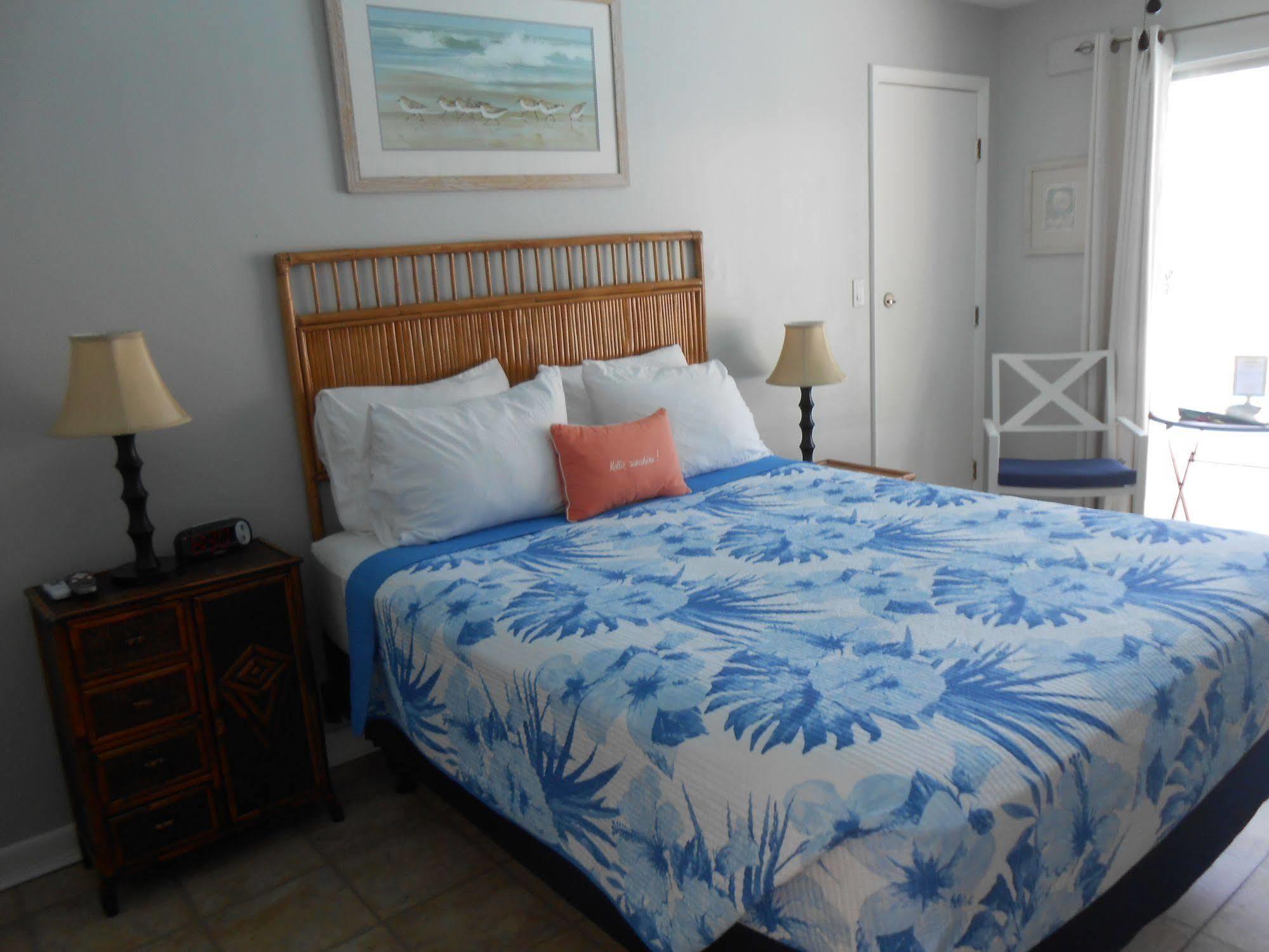 Sunshine Island Inn - Adults Only Sanibel Exterior photo